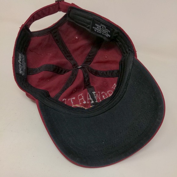 Harry Potter Men's Slideback Hat Red OSFM 14+ Embroidered Hogwarts Alumni Logo - Picture 6 of 8